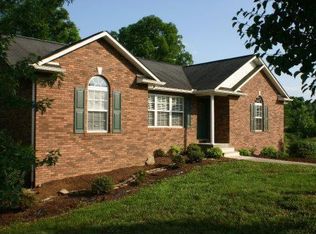 1563 Crestridge Dr, Maryville, TN 37804