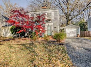 1825 Outer Park Dr, Leland Grove, IL 62704