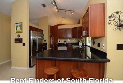 5th image of 7118 NW 44th St