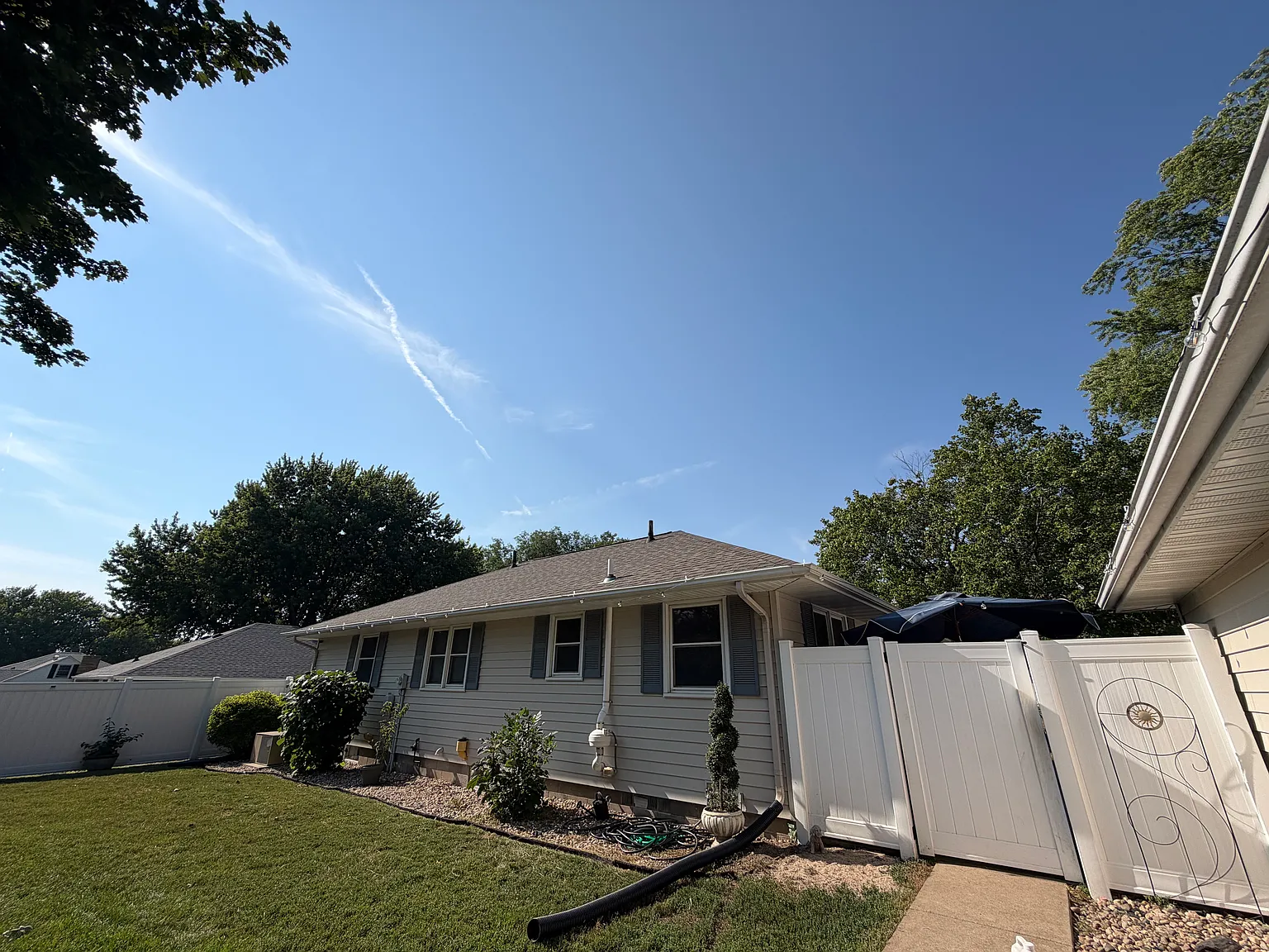 2 bed, 1707 sqft, $1,700 — Photo 3