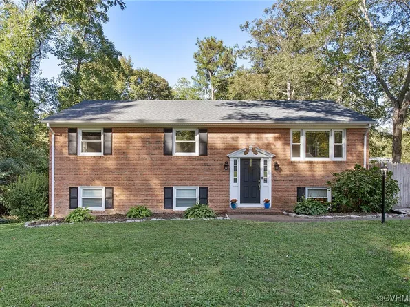 10530 Cottonwood Rd, North Chesterfield, VA 23236