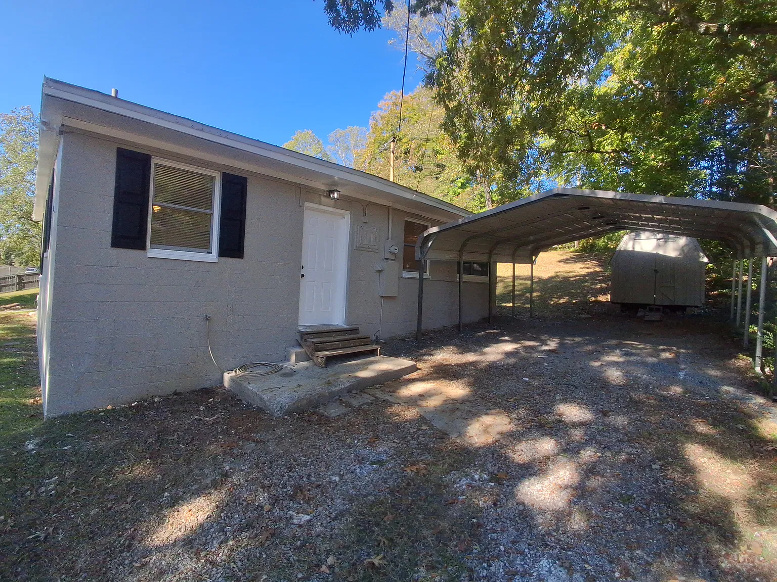 141 Newberry Cir — Photo 2