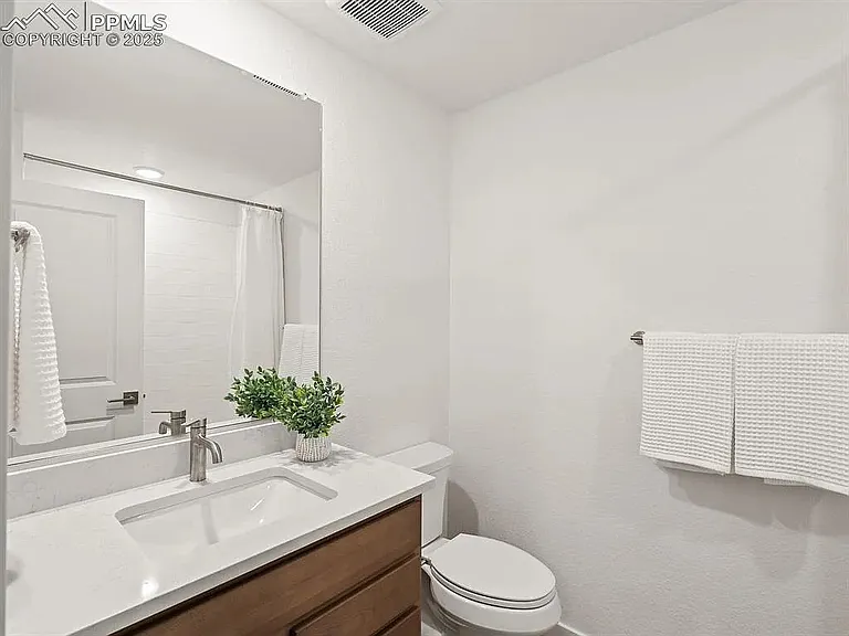 888 Beckton Hts — Photo 28