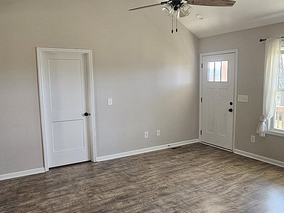 5th image of 3127 Yell Rd