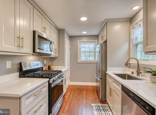 2518 Canterbury Rd, Parkville, MD 21234