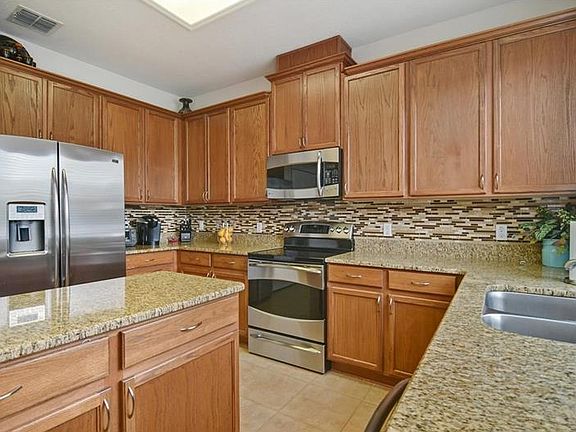 3rd image of 547 Cortona Dr