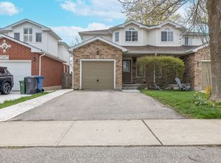 36 Raspberry Ln, Guelph, ON N1E 7H5