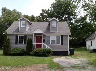 2797 Clifton St NW, Roanoke, VA 24017