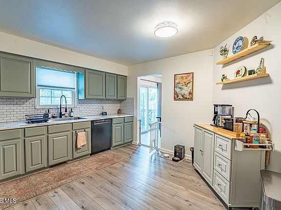 5th image of 1680 Woodhurst Dr