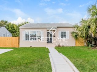 5109 Sunderland Rd, Jacksonville, FL 32210