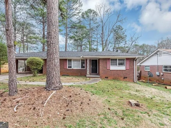 2458 Kelly Lake Dr, Decatur, GA 30032