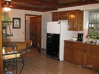 3rd image of 2209 Yorkshire Dr