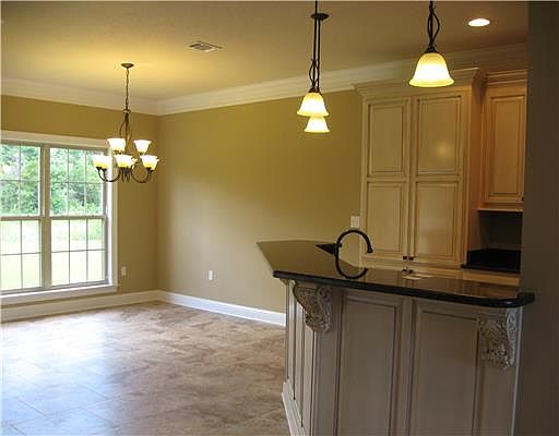5th image of 52 Tantallon Dr