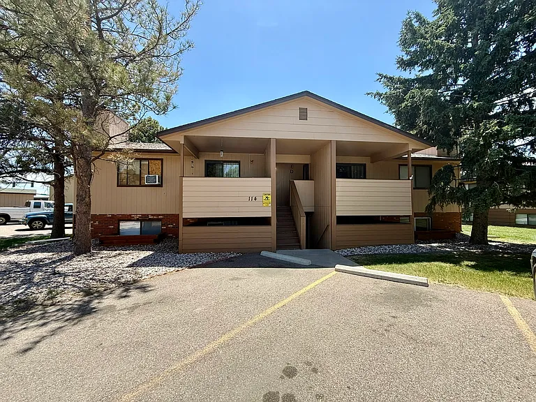 114 Juniper Pl #D — Photo 12