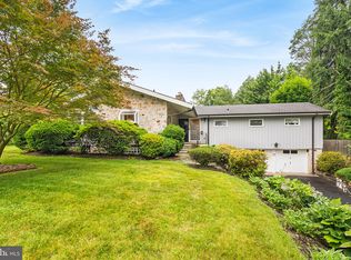 216 Kent Rd, Wyncote, PA 19095