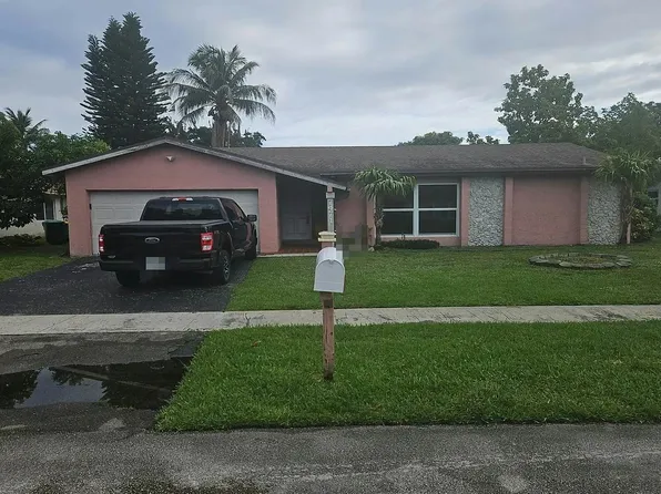 7471 NW 37th Ct, Lauderhill, FL 33319