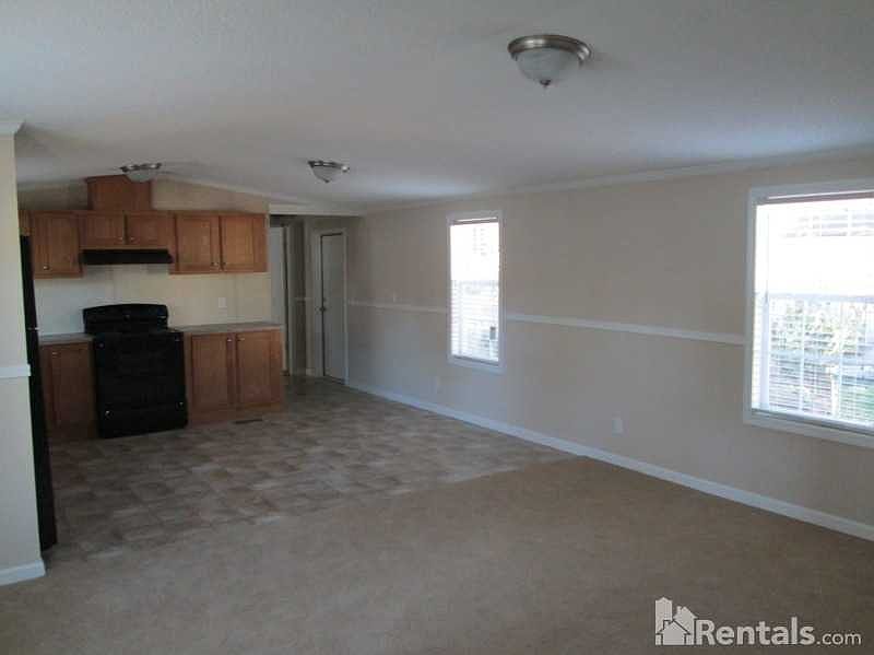 2nd image of 448 Pittsburg Lndg