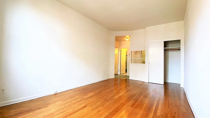 Rented by JK Dansar Corp | media 14