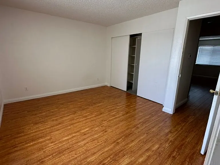 1552 Prospect Ave — Photo 13