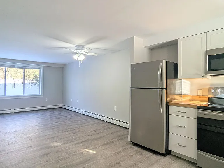 Monmouth Village Apartments LLC (Pine Ridge Estates) — Photo 2