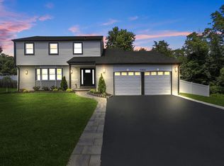 7904 Toby Leech Dr, Elkins Park, PA 19027