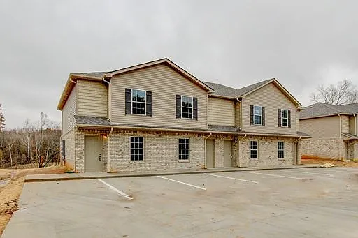 234 Fairview Ln #B — Photo 1