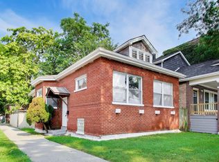 8301 S Maryland Ave, Chicago, IL 60619