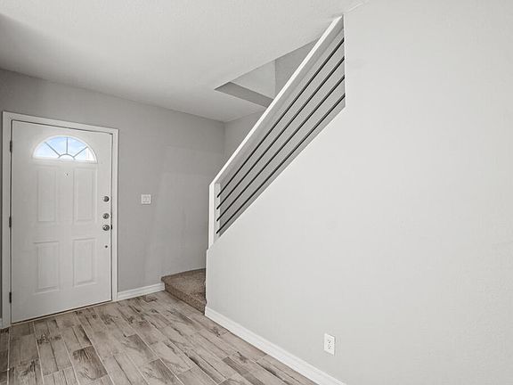 3rd image of 12115 Royal Woods Dr