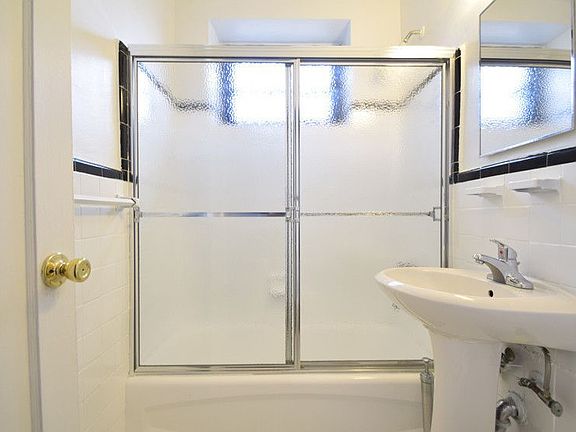 3rd image of 2012 Seagirt Blvd #1W