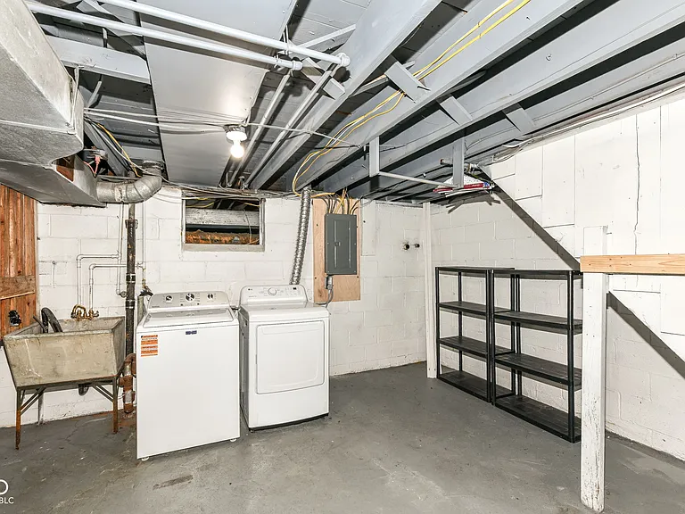 5301 Evanston Ave — Photo 32