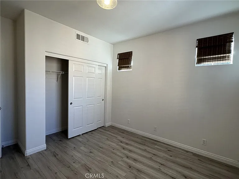 611 McKenna St — Photo 16
