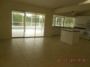 3rd image of 1511 SE Berkshire Blvd