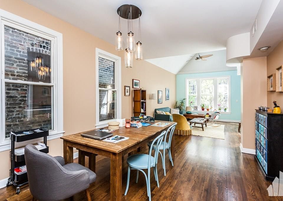1st image of 828 W Buckingham Pl #124