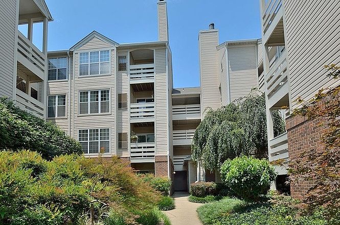 1st image of 244 S Reynolds St APT 205