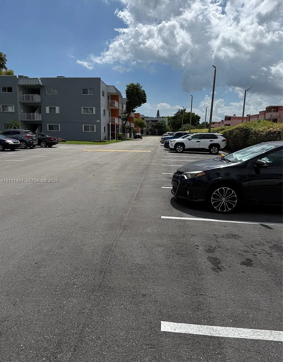 Caribbean Gardens Condo — Photo 3