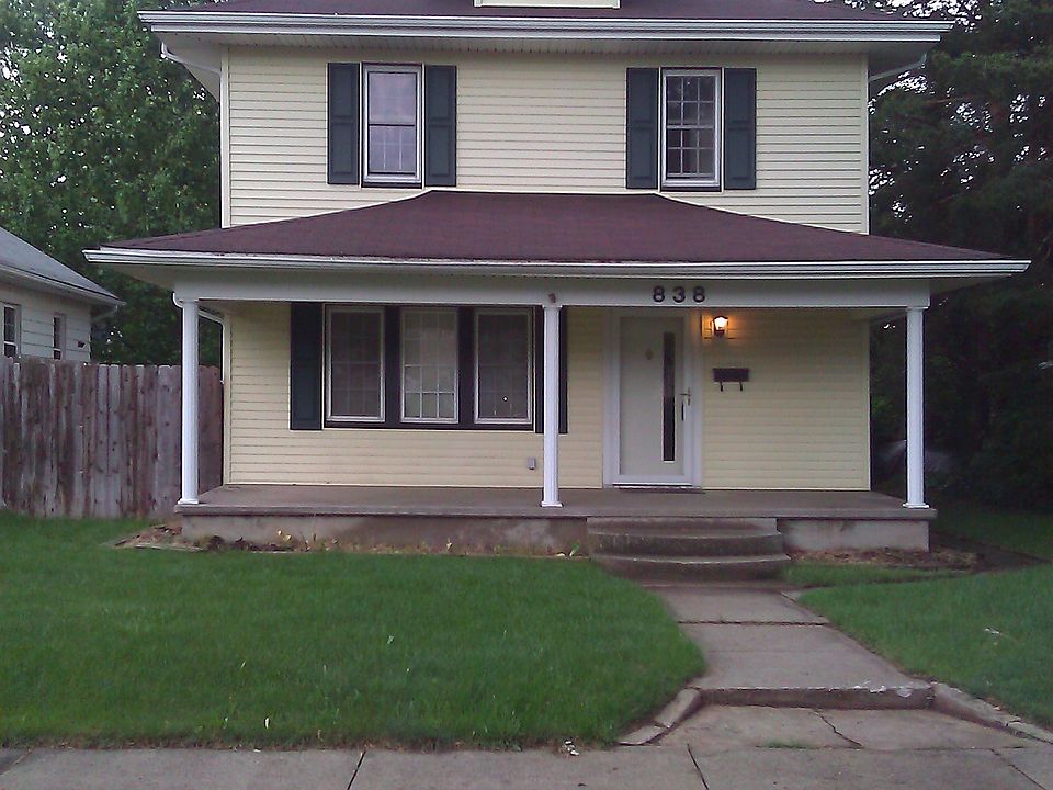 1st image of 838 S 31st St