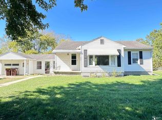 825 Harbor Ave, Monroe, MI 48162