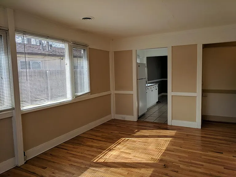 3085 S Birch St — Photo 3