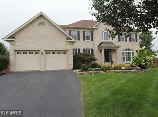 22047 Hyde Park Dr, Ashburn, VA 20147