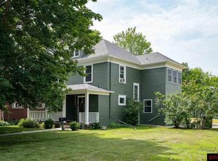 1024 N 5th St, Saint Peter, MN 56082