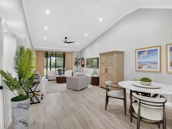 7455 Glendevon Ln, Delray Beach, FL