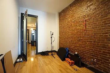 Rented by Rennit Inc.