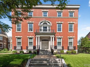 4341 Westminster Pl #2, Saint Louis, MO 63108