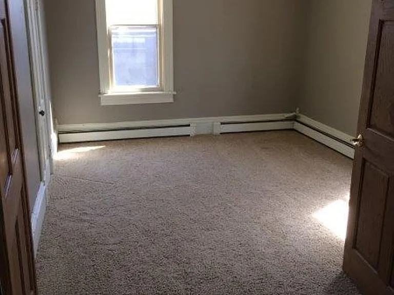 608 Norwood St — Photo 9