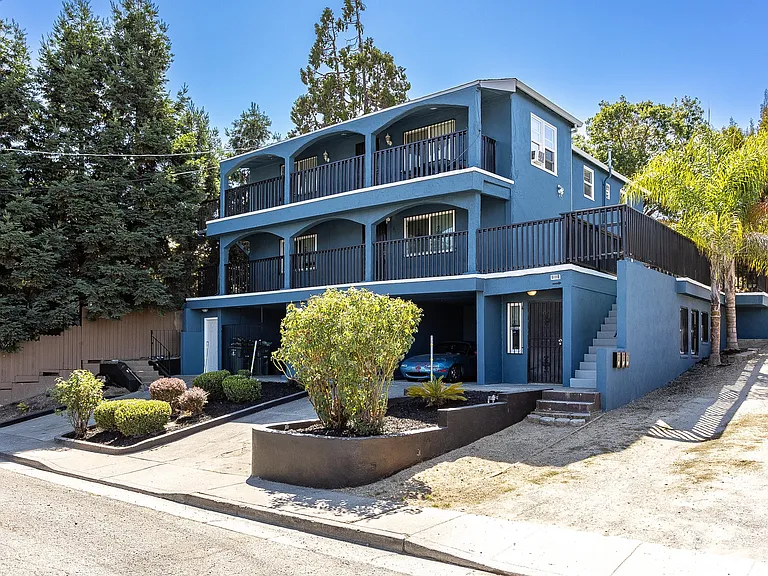 611 Sheridan St #TOP — Photo 1