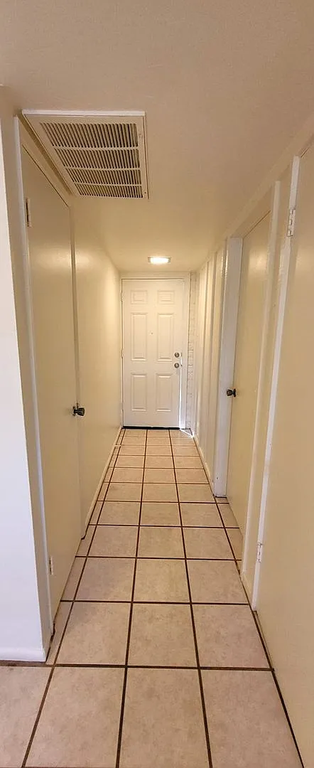 Half Off 1st Full Months Rent Central Phoenix Townhome Ready To Rent — Photo 4