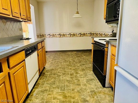 4th image of 4294 Alpine Hill Ct