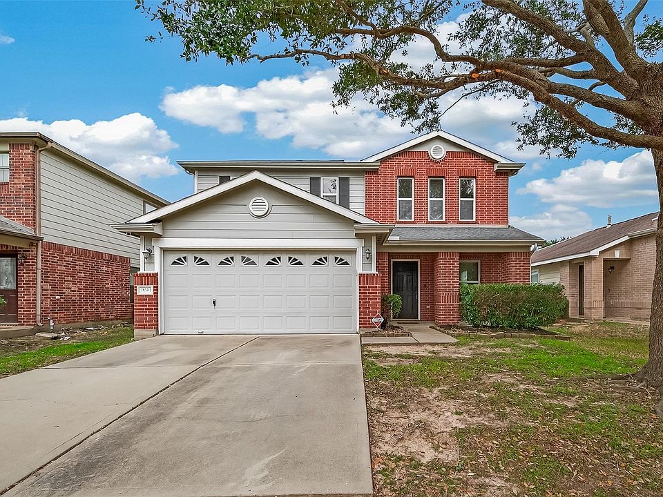 1st image of 18302 Walden Gate Ln