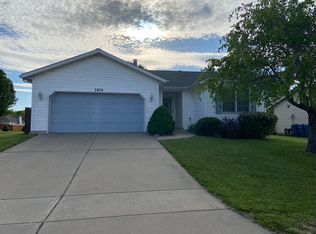 2909 Lakeshire Dr, Springfield, IL 62707