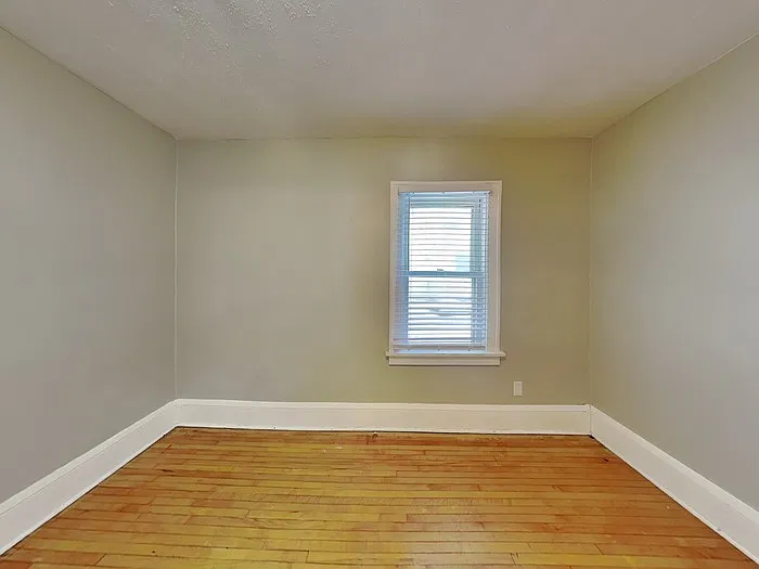 891 Hazelwood St — Photo 11